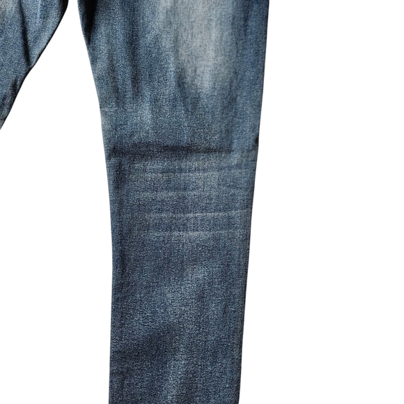 Men’s Distressed Vintage Bkue Wash Denim Skinny Jeans - Picture 9 of 9